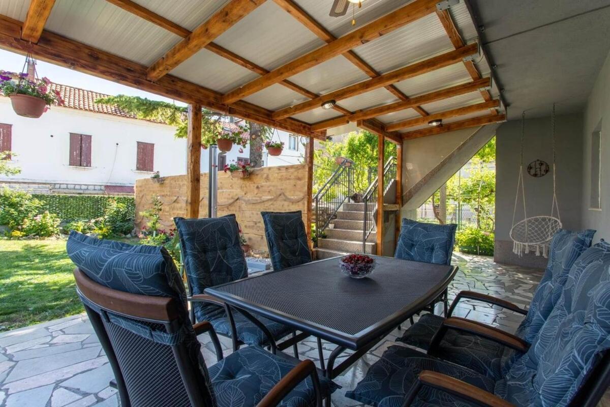Holiday Home Gamaliel Kastela Exterior photo